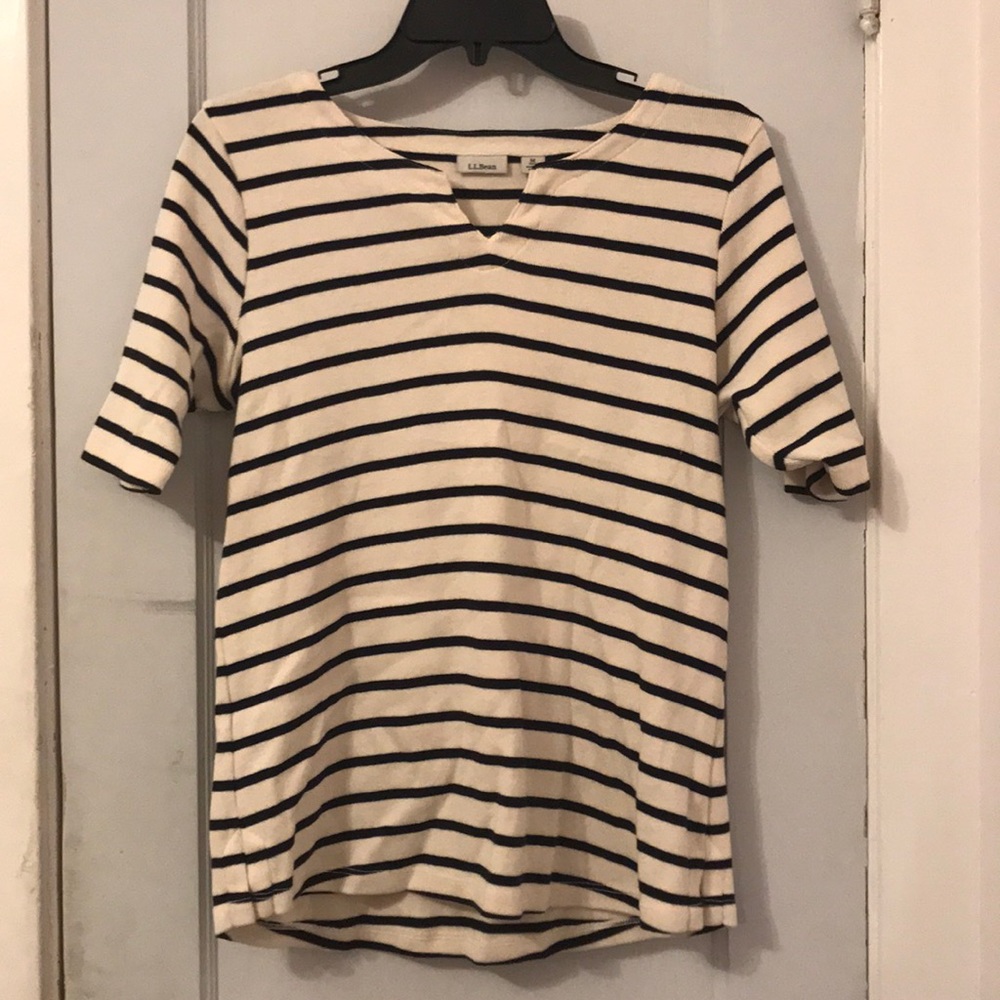 L. L Bean short sleeve shirt